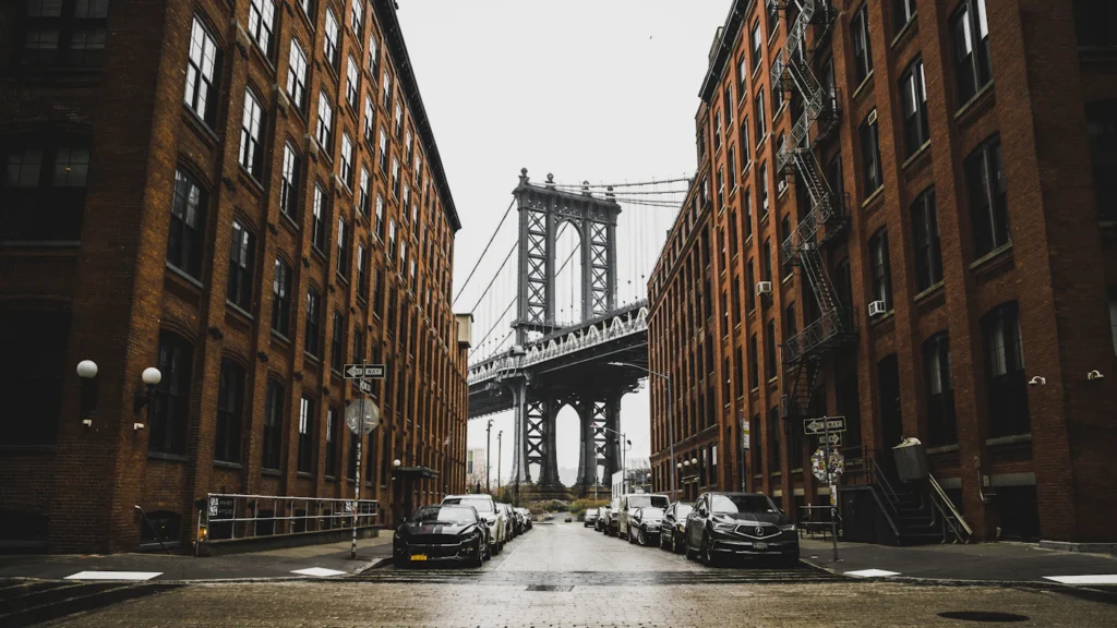 Manhattan Bridge viewed from DUMBO, Brooklyn, near IL Webdesign’s Brooklyn website development office
