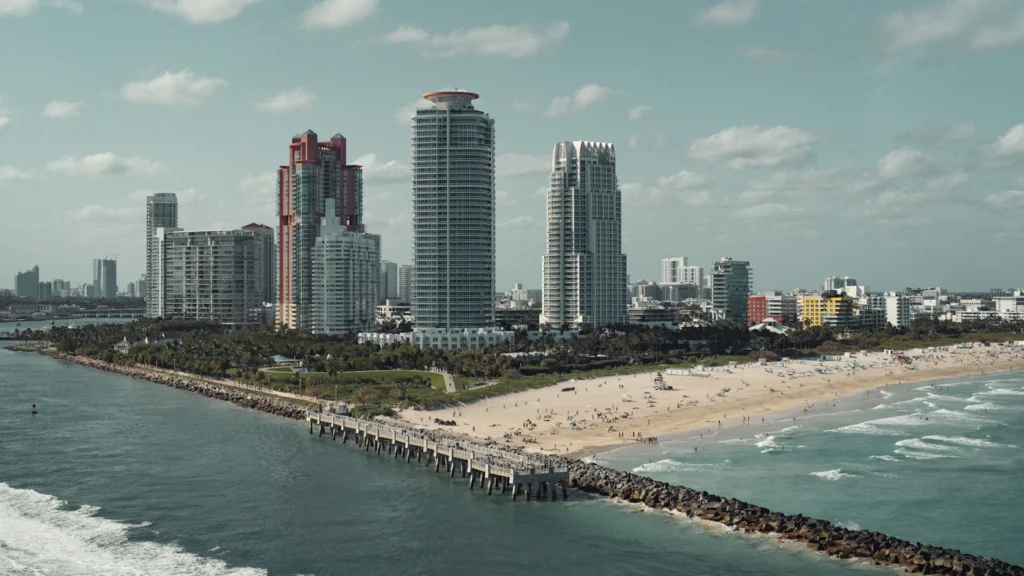 Miami Beach shoreline and skyline near IL Webdesign’s Miami Beach website development office